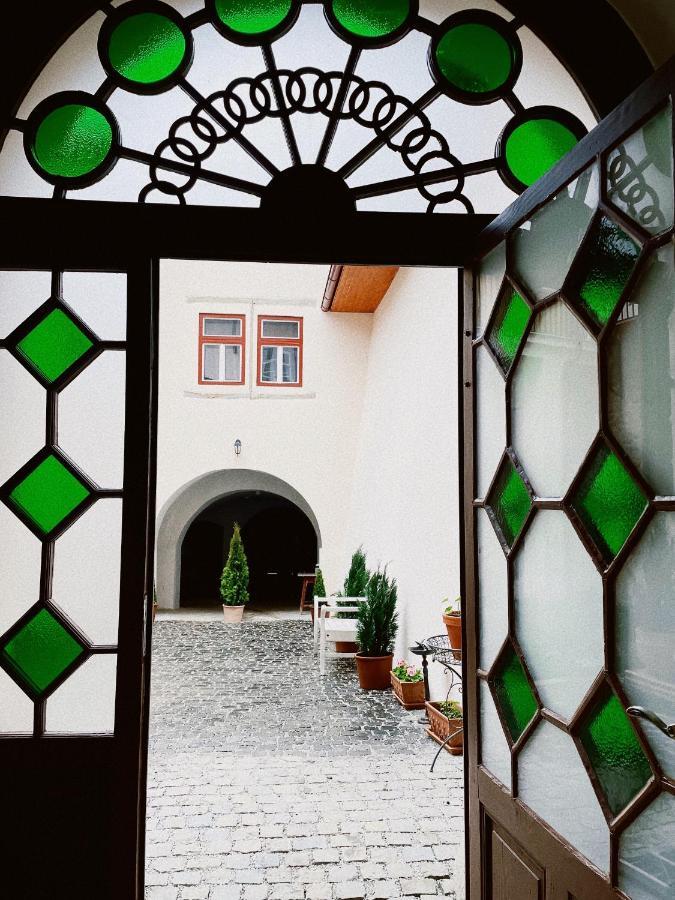 Historical Zaffir House - Market Square Levoča Exterior foto